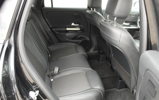 Mercedes-Benz GLA cena 147000 przebieg: 32600, rok produkcji 2020 z Stryków małe 121